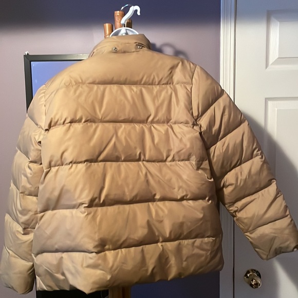 Women’s puffer style jacket - Picture 3 of 4